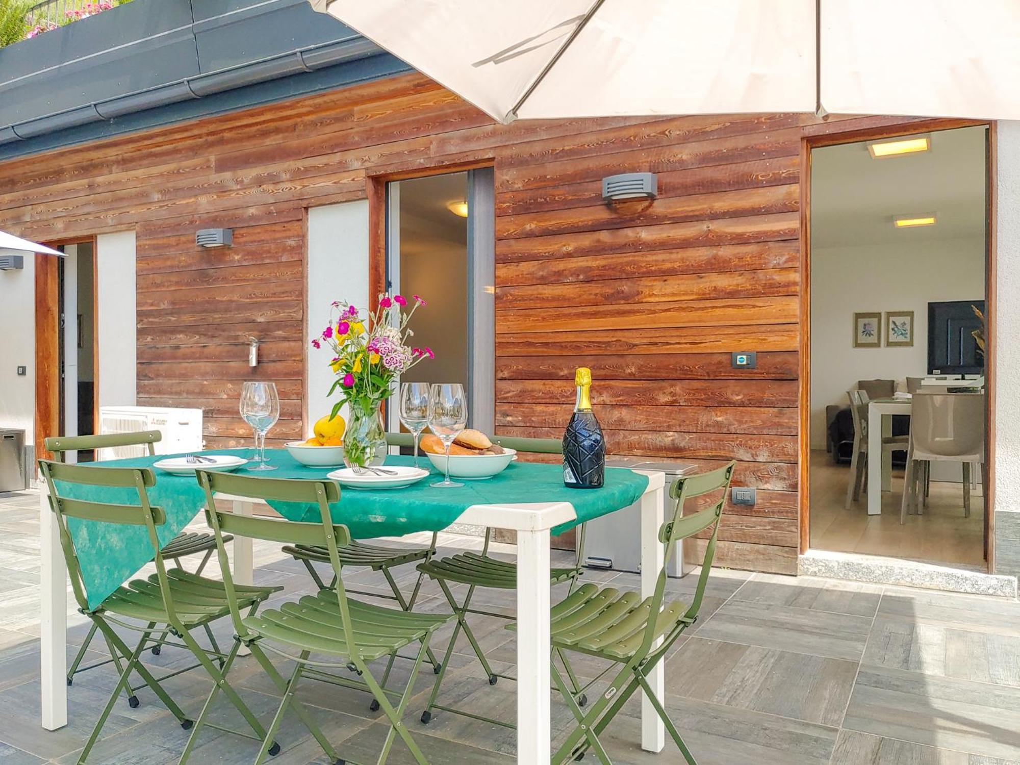 Dascio Emotion Ferienwohnung Mit Terrasse Am See Экстерьер фото