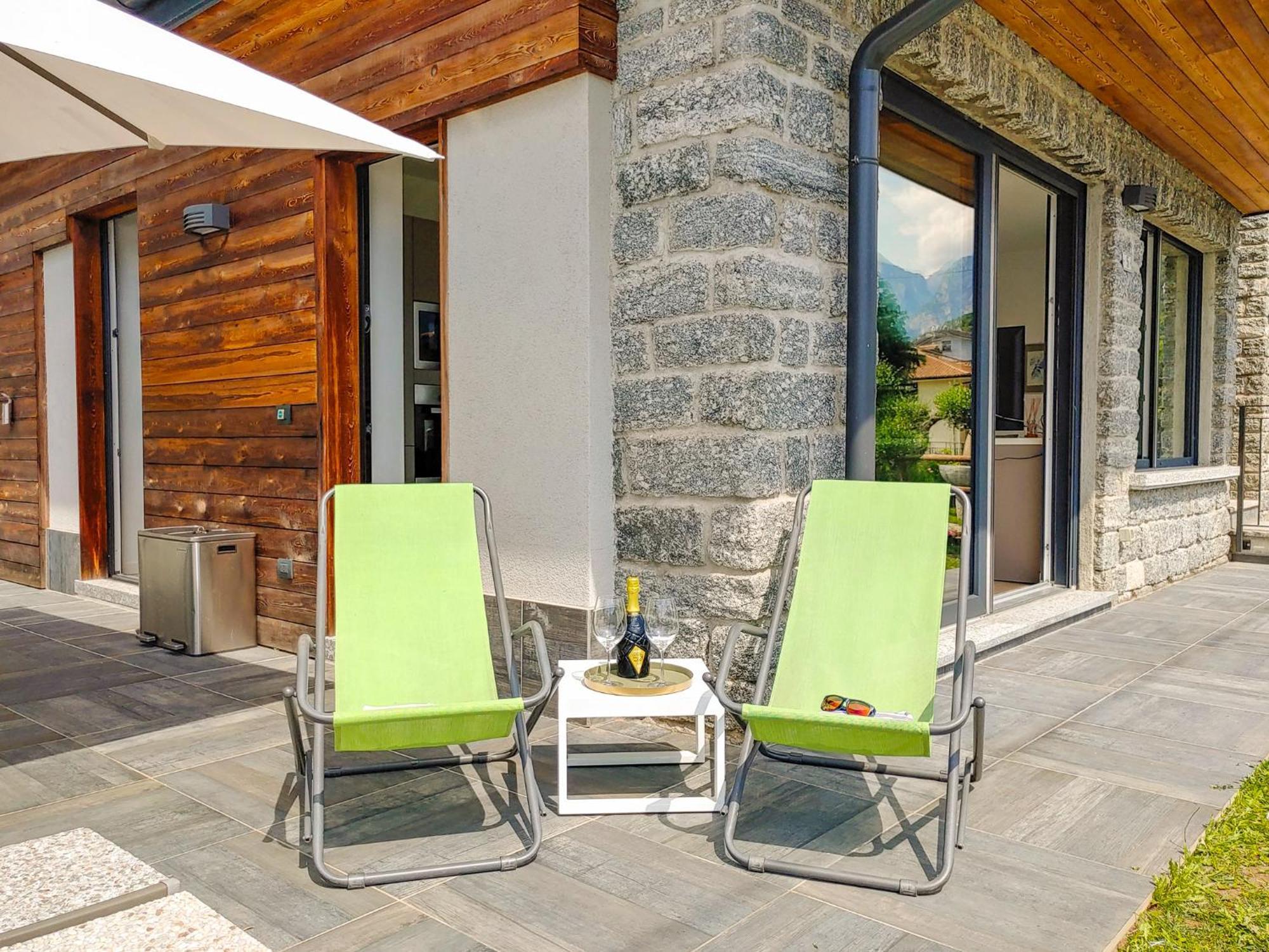 Dascio Emotion Ferienwohnung Mit Terrasse Am See Экстерьер фото